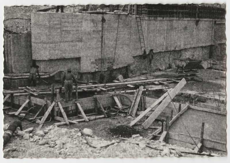 Fiume Isonzo, Gorizia. Cantiere di bonifica. Costruzione platea raccordo valle